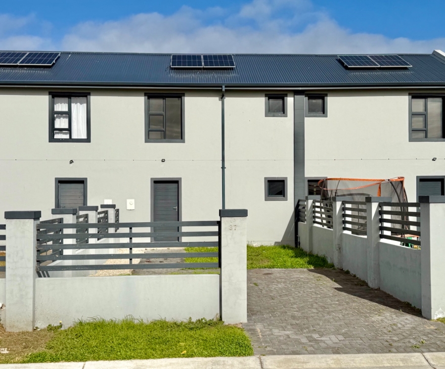 2 Bedroom Property for Sale in Parsonsvlei Eastern Cape